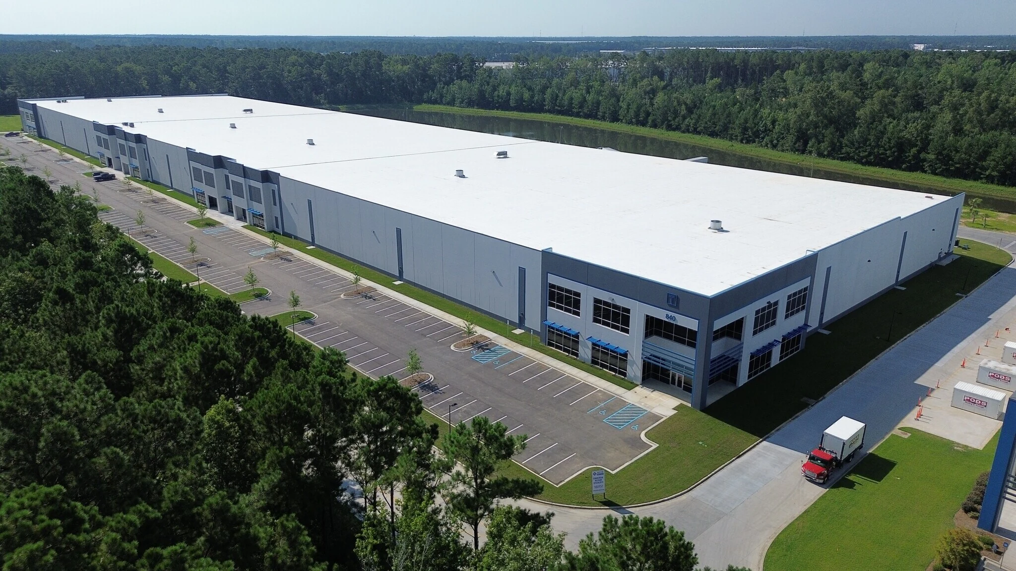 Roofing for Distribution Centers and 3PL Warehouses in Green Bay, WI